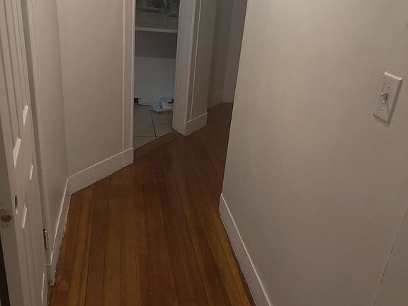 4th image of 633 River St APT 3R