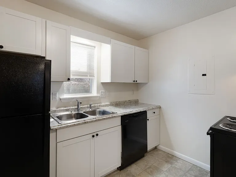 100 Bearwood Dr — Photo 4