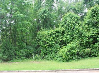 327 Ironhorse Ct, Albany, GA 31721