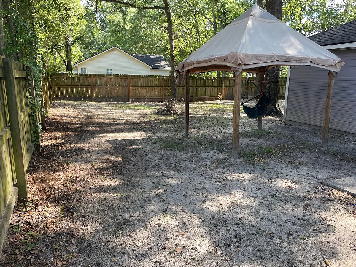 Building Photo - 966 Lakeside Dr