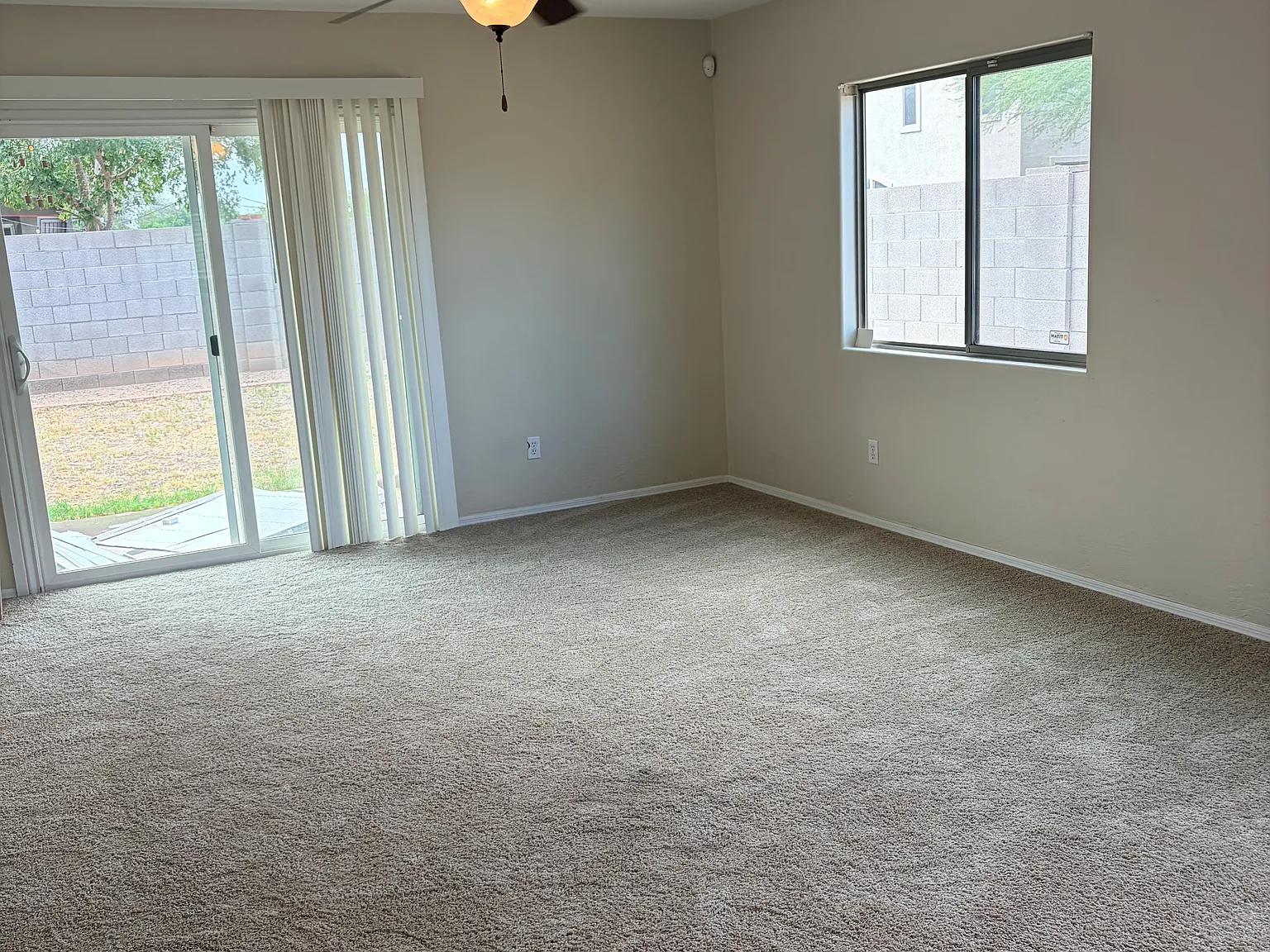 2 bed, 950 sqft, $1,550 — Photo 4