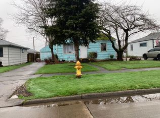 3152 Hemlock St, Longview, WA 98632