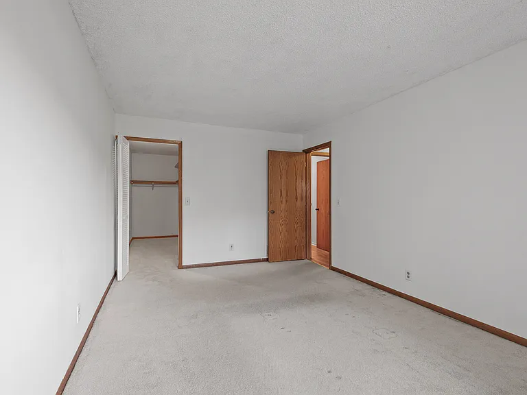 797 Parkside Dr — Photo 11