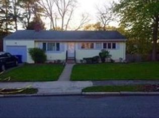 70 Botsford Rd, Newton, MA 02467