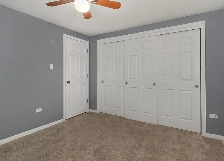 909 S Pearl St — Photo 16