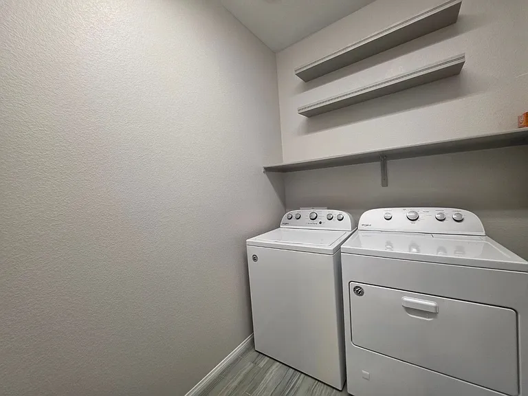 9852 Fisher Bay Ct — Photo 30