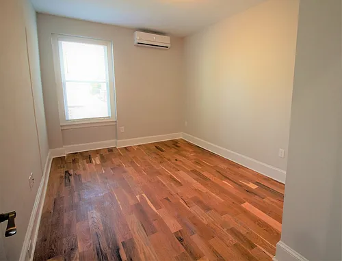 Floor plan 302