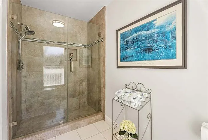 22342 Blueberry Ln — Photo 10