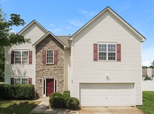 1305 New Life Rd, Charlotte, NC 28216
