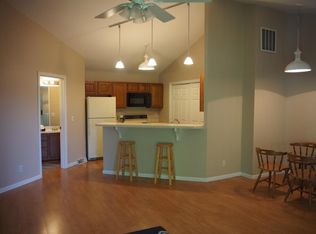 1808 Park De Ville Pl, Columbia, MO 65203