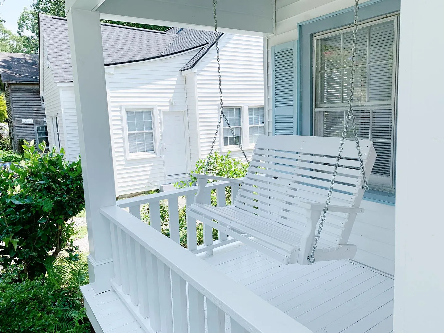 3 Bed 2 Bath - 2 blocks from ECU! — Photo 3