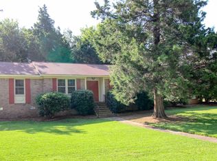1424 S Woodstream Rd, Columbia, SC 29212