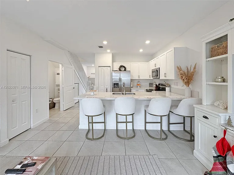 14813 SW 183rd Ter #14813 — Photo 10