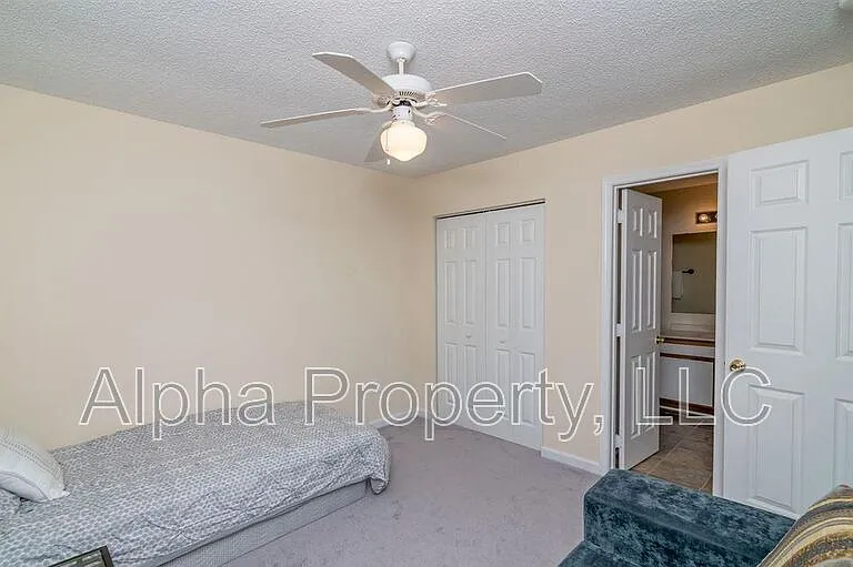 107 Hammett Grove Ln — Photo 16