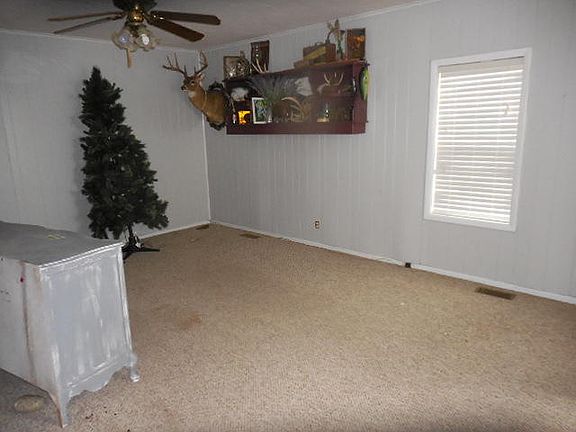 4th image of 219 S Main St