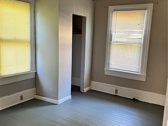 3rd image of 579 Charles St