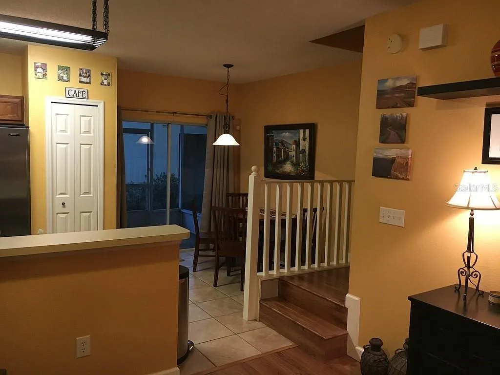 3 bed, 3.0 bath, 1412 sqft, $1,850 — Photo 4