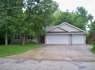 4566 Bodart Rd, Green Bay, WI 54311