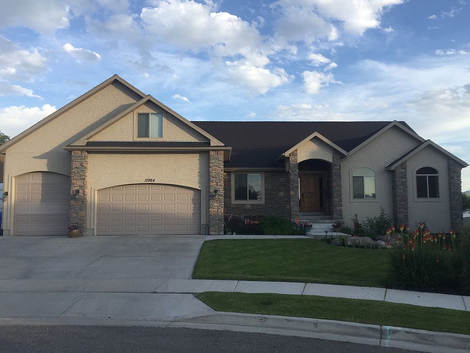 1st image of 11964 S Waterhouse Ct