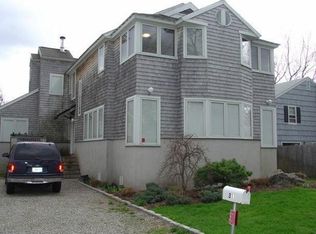 31 Fairfield Ave, Westport, CT 06880