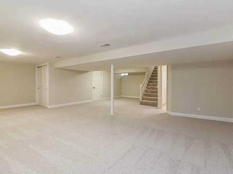143 Thelin Ct — Photo 4