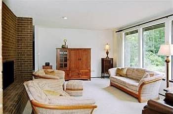 2nd image of 10208 Crescent Valley Dr NW