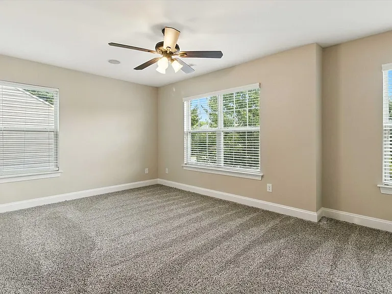 54 Hemlock Green Ln — Photo 22