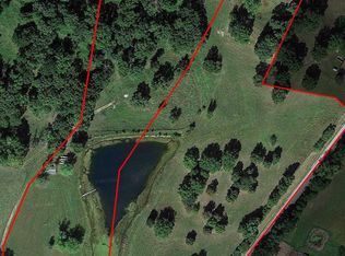 2253/AC N Highway Bay, Centralia, MO 65240
