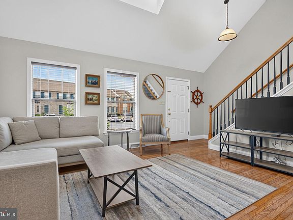 5th image of 405 Cobblestone Ln