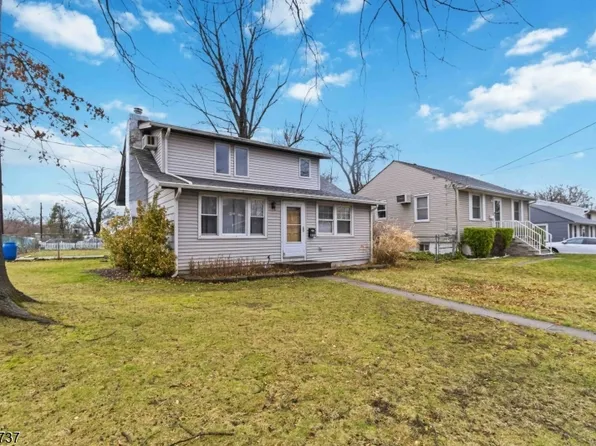 125 Minnehaha Blvd, Lake Hiawatha, NJ 07034