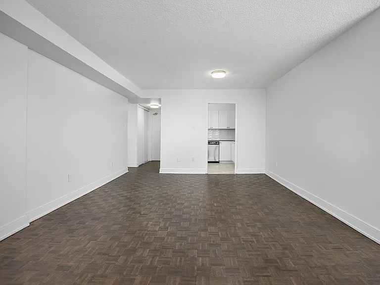 2445 The Collegeway — Photo 14