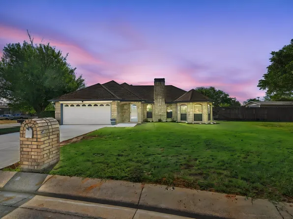 10201 Maverick Dr, Fort Worth, TX 76108