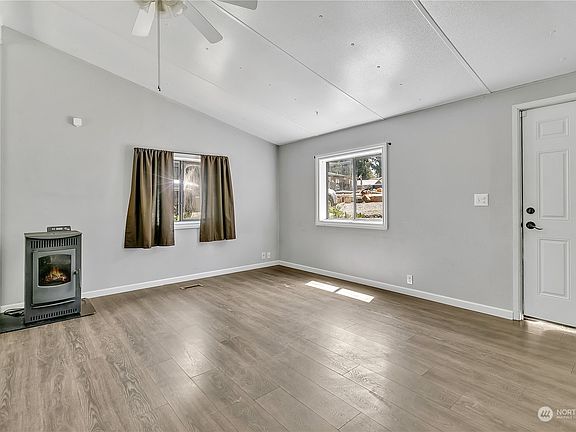 3rd image of 23208 48th Avenue Ct E
