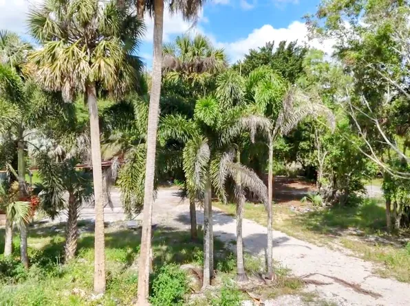 2725 D Road, Loxahatchee Groves, FL 33470