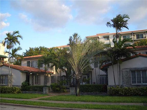 4th image of 334 Madeira Ave