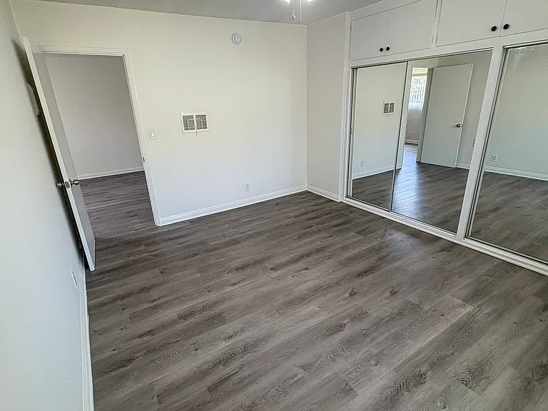 474 Sherman Ave #8 — Photo 4