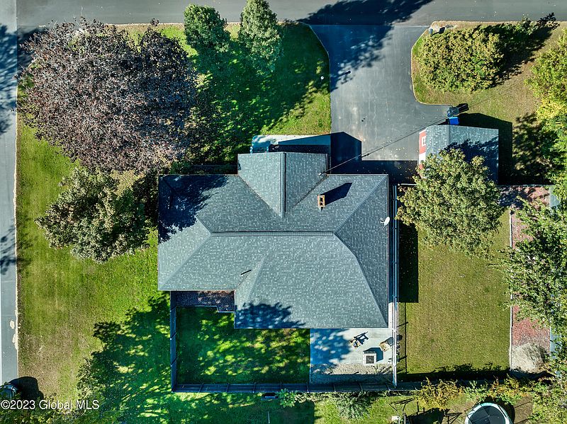 2nd image of 10 Woodside Avenue