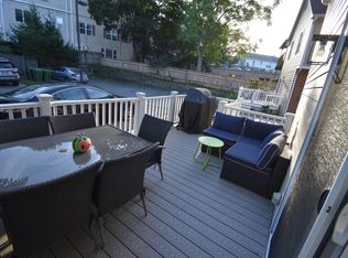 125 Grove St, Watertown, MA 02472