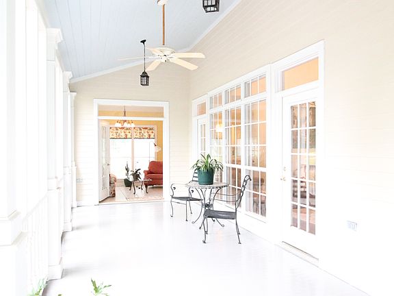 938 sqft wrap around porch