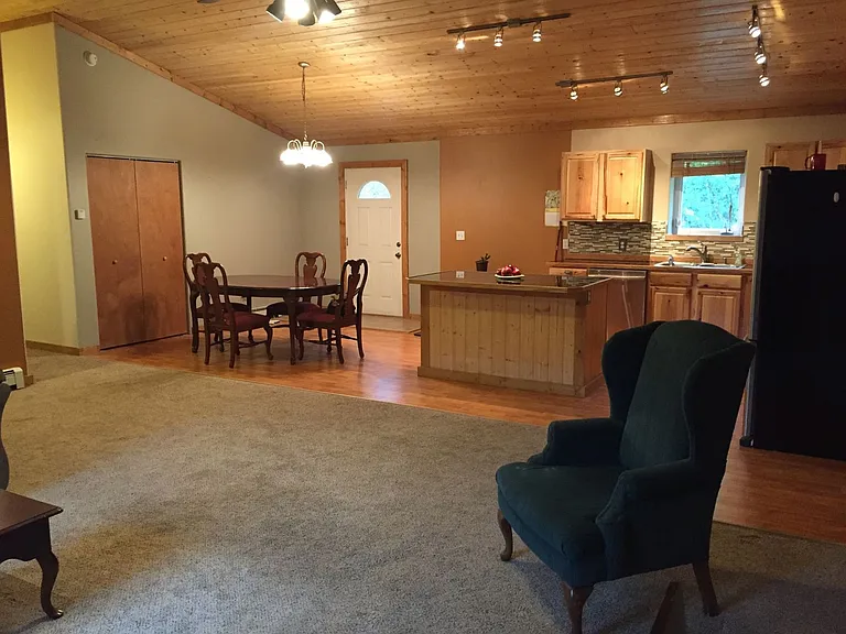 2361 Lindsborg Dr — Photo 4