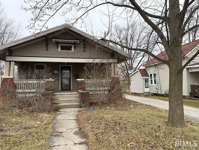 207 E Jackson St photo 1