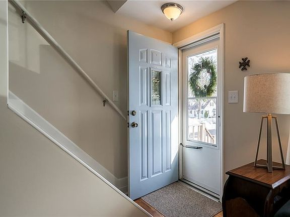 5th image of 114 Jarrett Dr