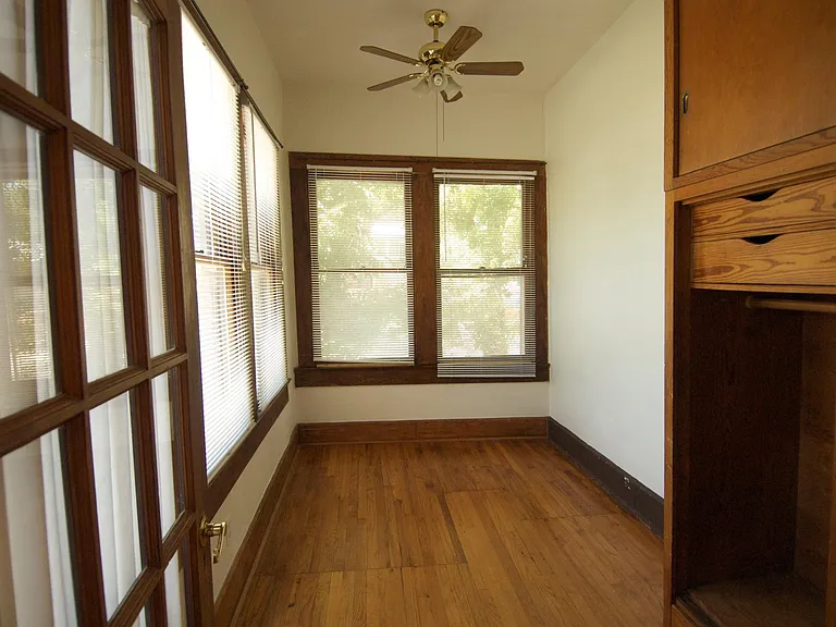 1107 W 22nd St #A — Photo 8