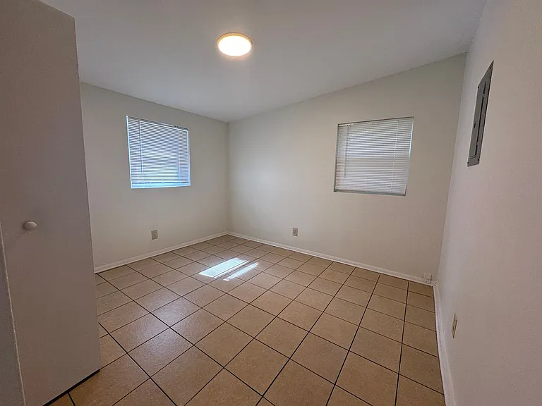 108 N 19th St — Photo 11