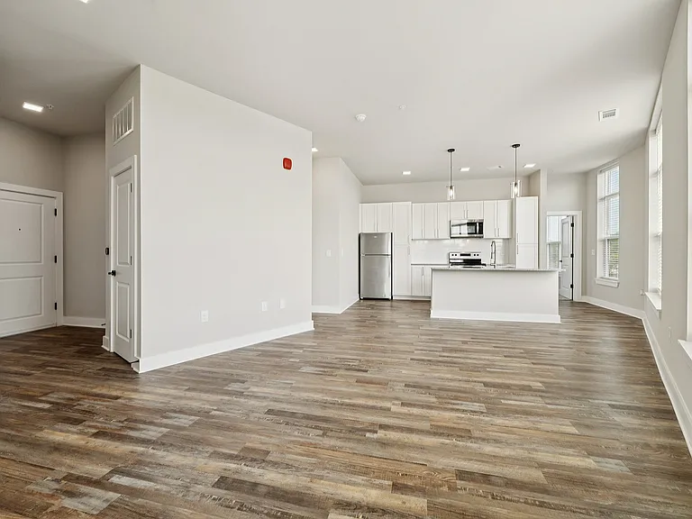 vacant spacious living room