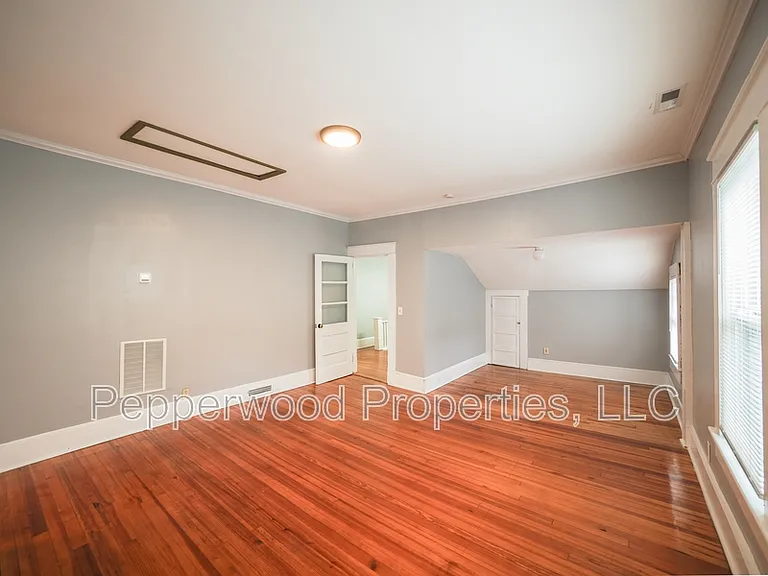 318 Hydrick St — Photo 17