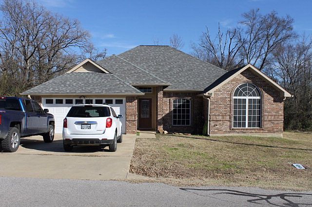 1st image of 460 Admiral Dr