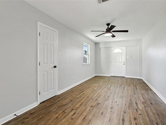 2nd image of 3727 Preston Pl