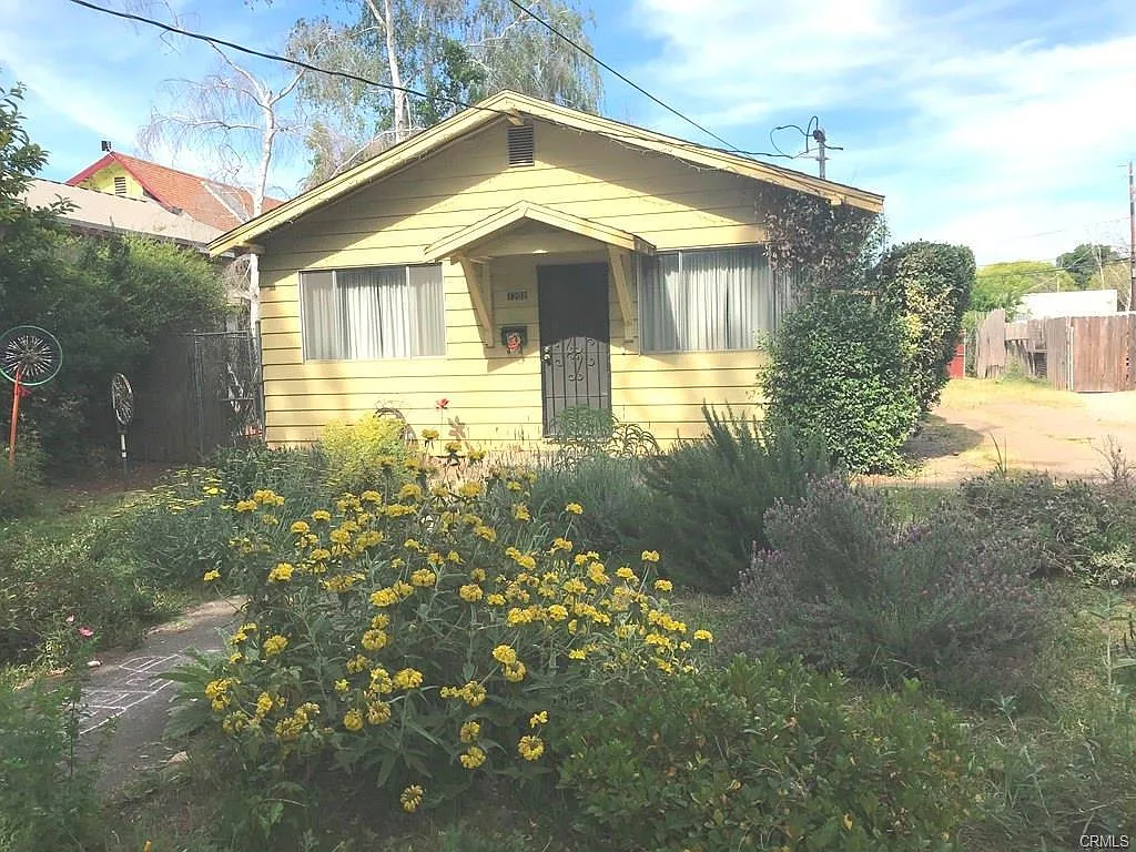 1202 Palm Ave — Photo 2