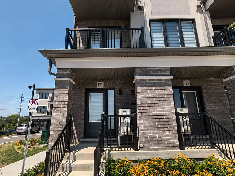 127 Matawin Ln — Photo 1